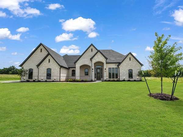 2 Acres of Residential Land with Home for Sale in Weatherford, Texas