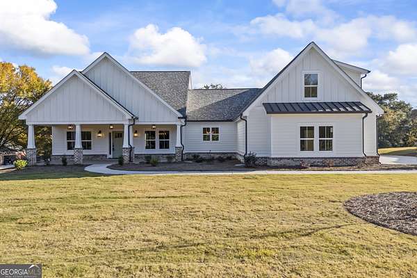 2.48 Acres of Residential Land with Home for Sale in Monroe, Georgia