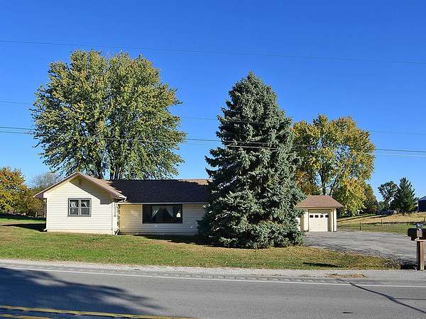 2.56 Acres of Residential Land with Home for Sale in Glenwood, Iowa