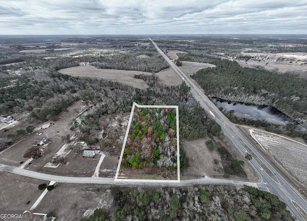 4 Acres of Residential Land for Sale in Garfield, Georgia