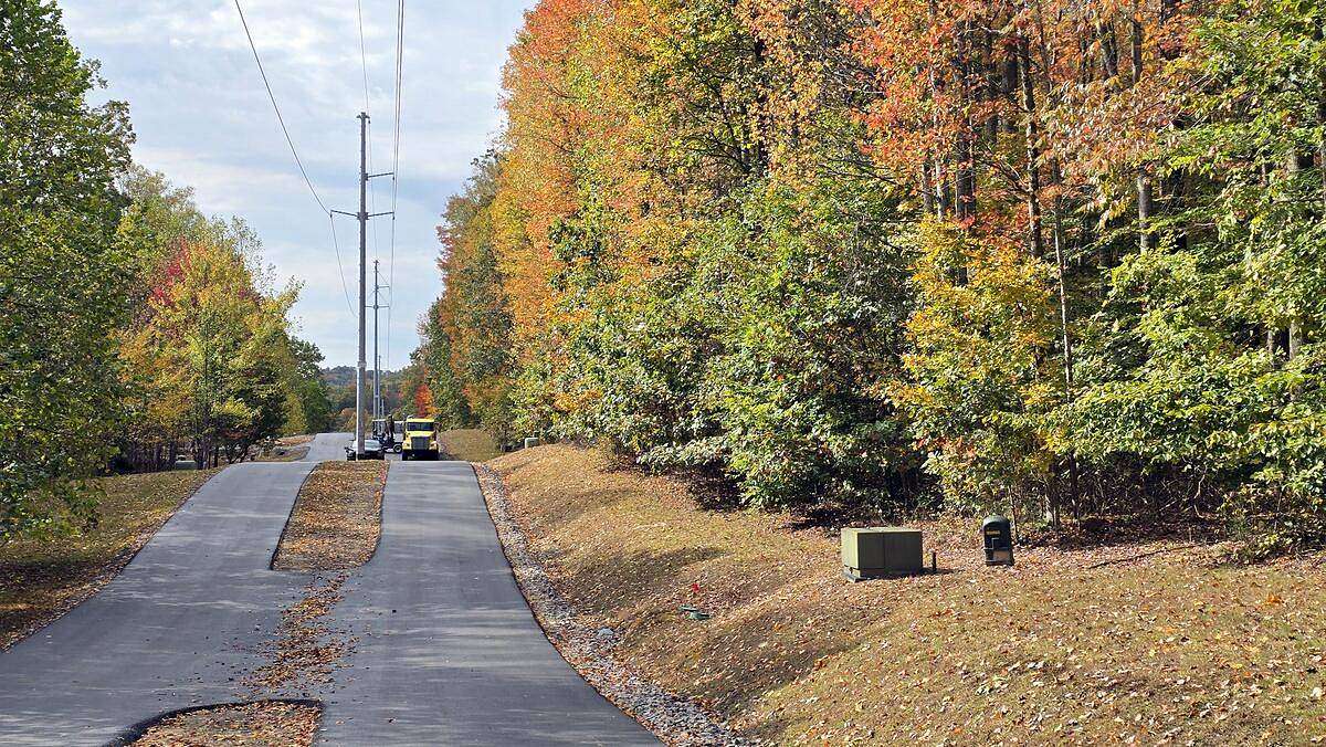 1 Acre of Residential Land for Sale in Fayetteville, West Virginia