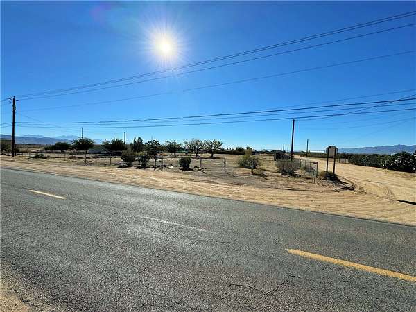 1 Acre of Residential Land for Sale in Golden Valley, Arizona