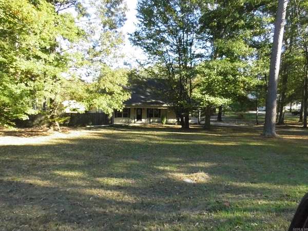2.75 Acres of Residential Land with Home for Sale in Little Rock, Arkansas