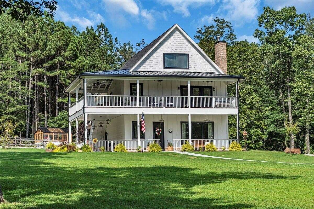 4.59 Acres of Residential Land with Home for Lease in Jasper, Tennessee