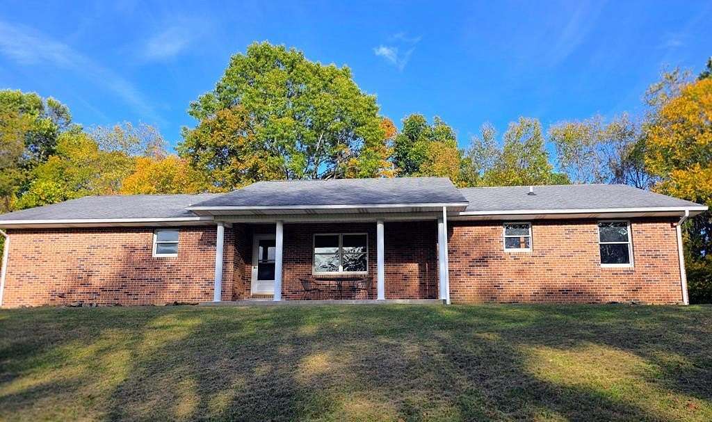 5 Acres of Residential Land with Home for Sale in North Tazewell, Virginia