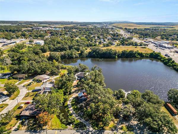 7 Acres of Land with Home for Sale in Mulberry, Florida