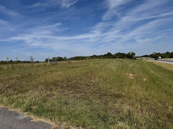 3.44 Acres of Residential Land for Auction in Portland, Tennessee