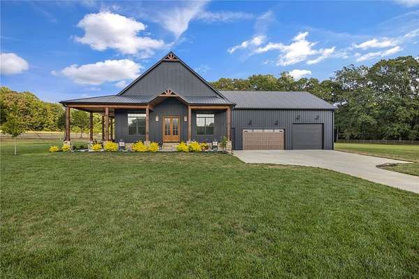 4 Acres of Residential Land with Home for Sale in Williamston, South Carolina