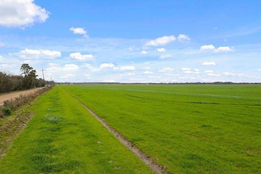 1 Acre of Residential Land for Sale in Iowa, Louisiana