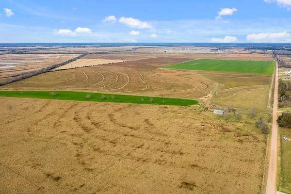 0.99 Acres of Residential Land for Sale in Iowa, Louisiana