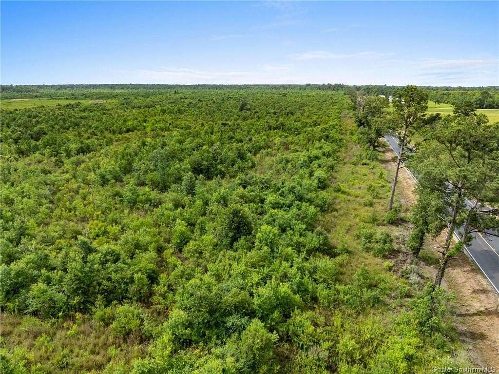 15 Acres of Land for Sale in Iowa, Louisiana