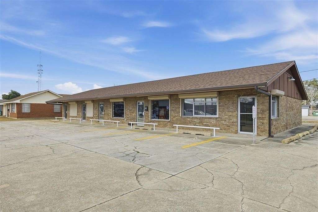 0.29 Acres of Commercial Land for Sale in Sulphur, Louisiana