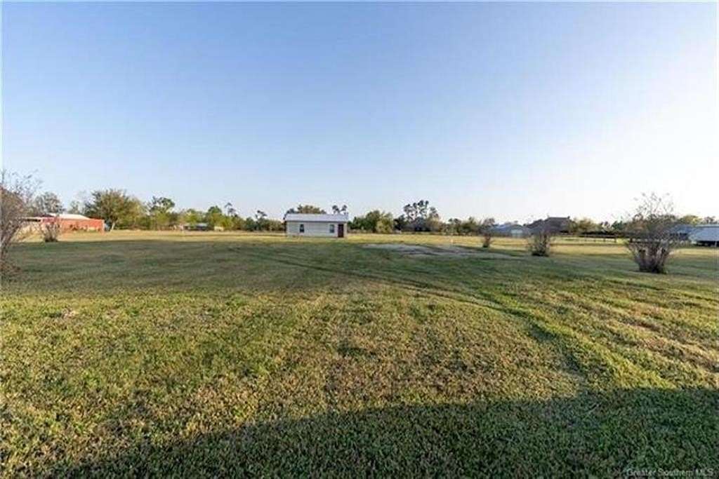 2.75 Acres of Residential Land for Sale in Lake Charles, Louisiana