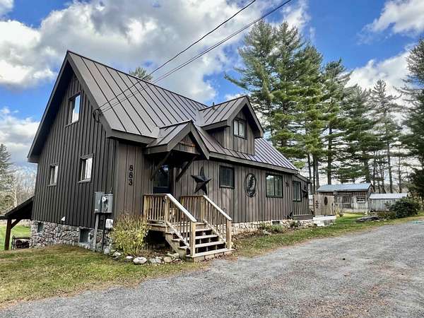 7.43 Acres of Residential Land with Home for Sale in Wardsboro, Vermont