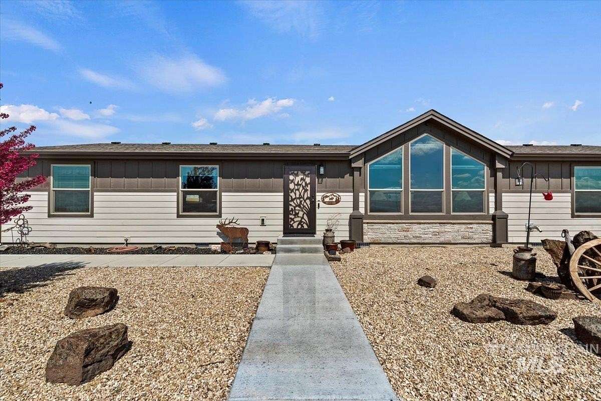 160 Acres of Land with Home for Sale in Boise, Idaho