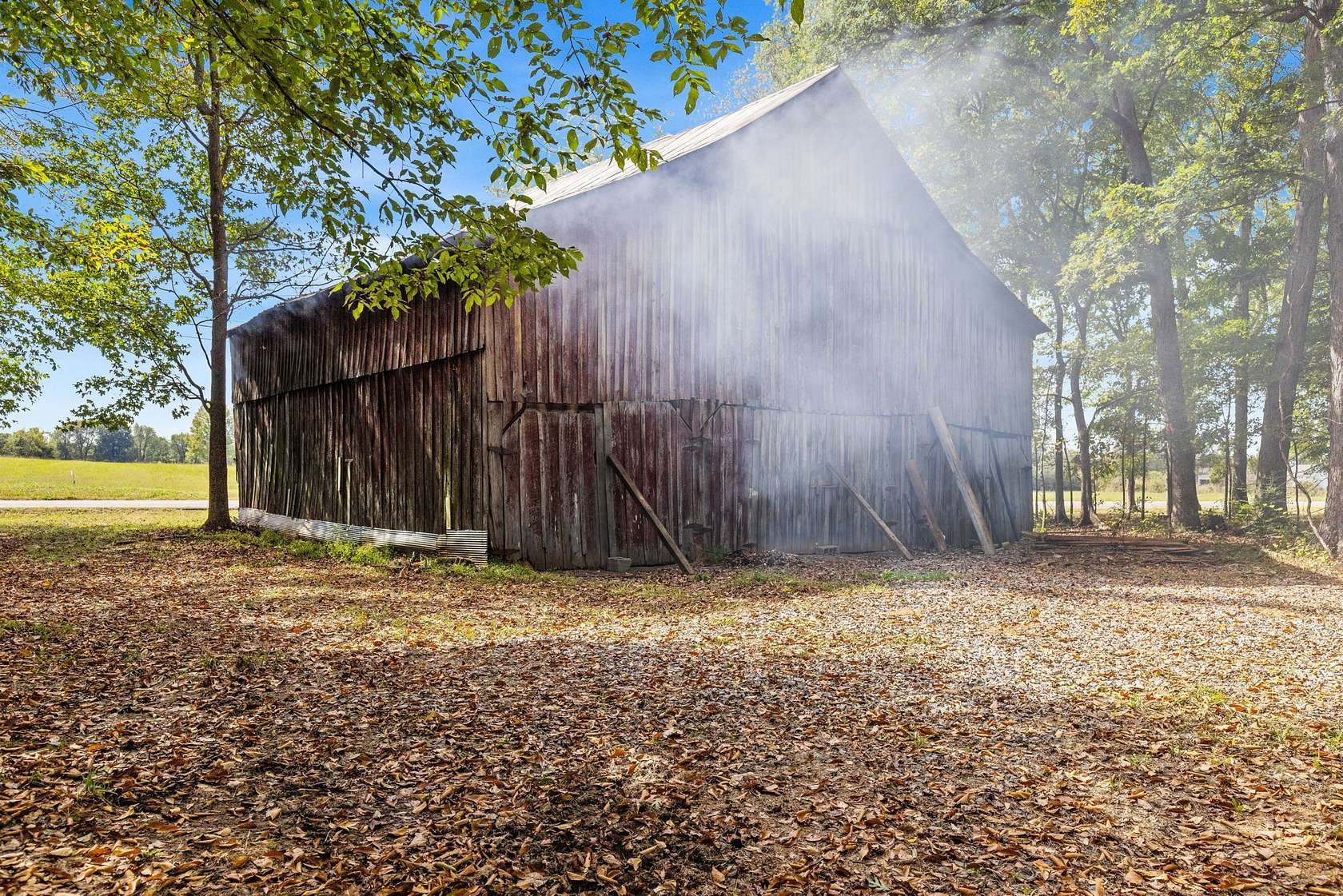 6.86 Acres of Residential Land for Sale in Cottontown, Tennessee