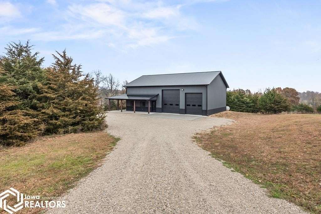 7.32 Acres of Residential Land with Home for Sale in Bloomfield, Iowa