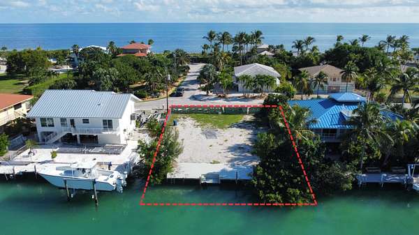 Residential Land for Sale in Duck Key, Florida