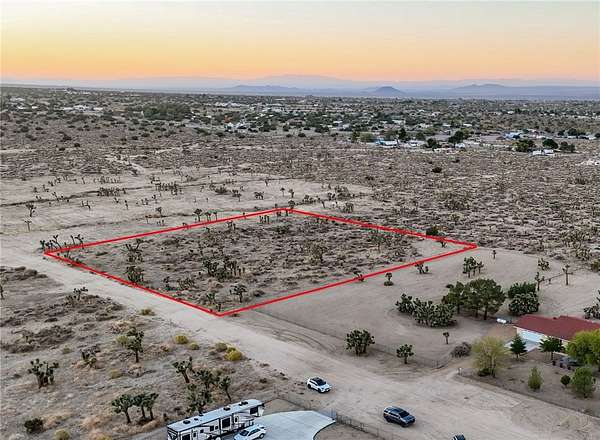 2.5 Acres of Residential Land for Sale in Phelan, California