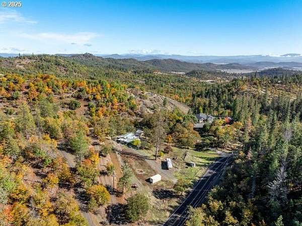 8.83 Acres of Residential Land with Home for Sale in White City, Oregon