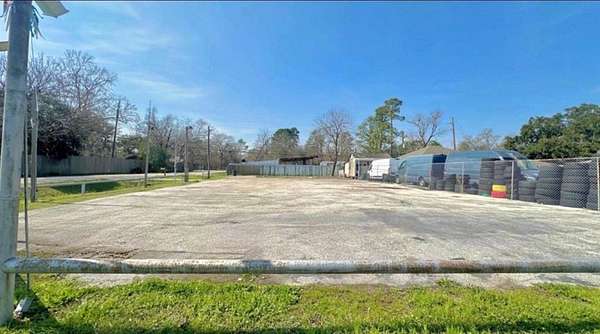 0.18 Acres of Residential Land for Lease in Houston, Texas