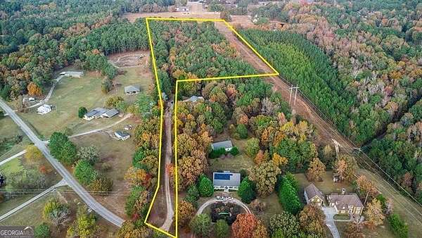 8 Acres of Residential Land for Sale in Hampton, Georgia