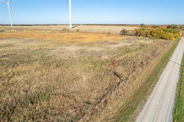 8 Acres of Land for Sale in Crescent, Oklahoma