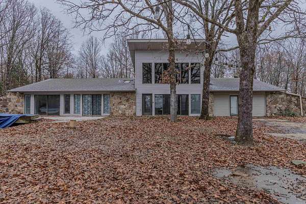 4 Acres of Residential Land with Home for Sale in Paragould, Arkansas