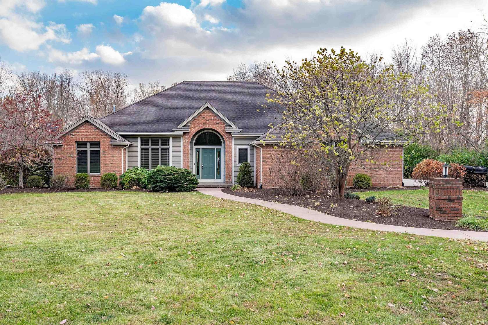 13 Acres of Land with Home for Sale in Roanoke, Indiana