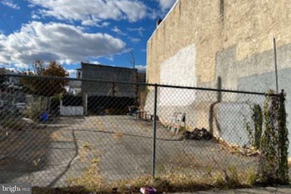 0.03 Acres of Land for Sale in Philadelphia, Pennsylvania