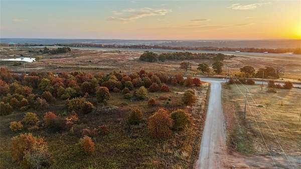 5.76 Acres of Residential Land for Sale in Luther, Oklahoma