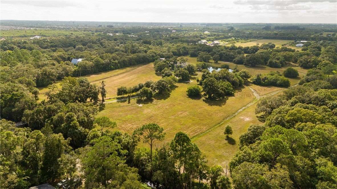 20 Acres of Agricultural Land with Home for Sale in Vero Beach, Florida