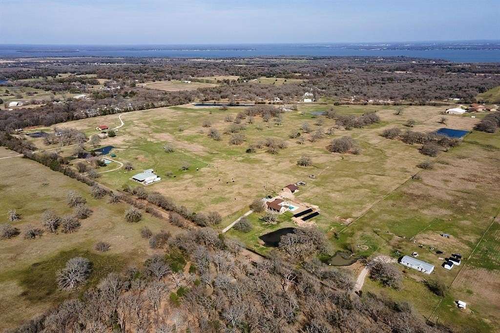 11 Acres of Land for Sale in Kemp, Texas