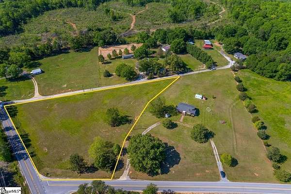 2.5 Acres of Residential Land for Sale in Fountain Inn, South Carolina