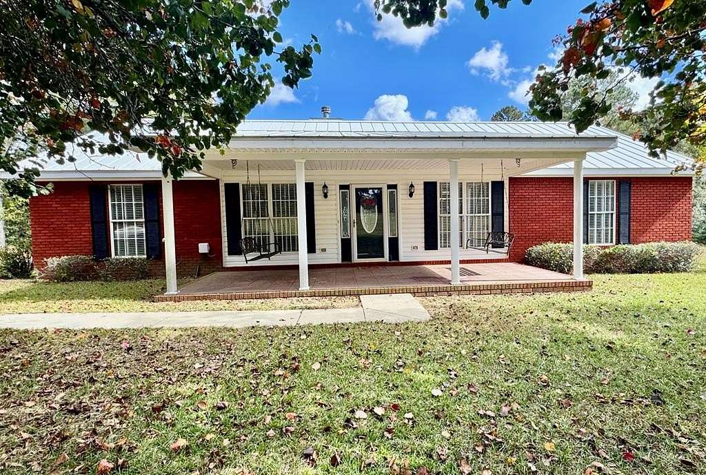 15 Acres of Land with Home for Sale in Slocomb, Alabama