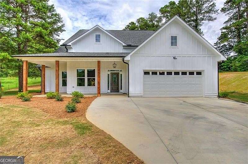 1.74 Acres of Residential Land with Home for Sale in Calhoun, Georgia