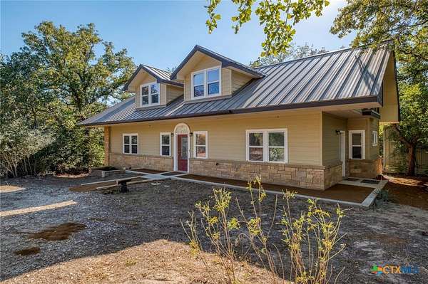 4.14 Acres of Residential Land with Home for Sale in Luling, Texas