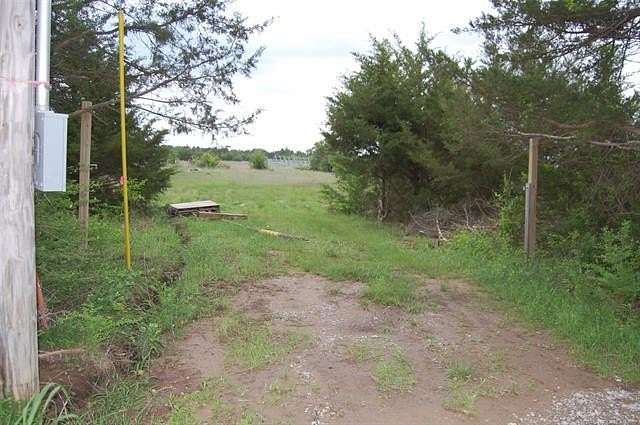10 Acres of Land for Sale in Okemah, Oklahoma