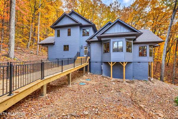 6 Acres of Residential Land with Home for Sale in Maryville, Tennessee