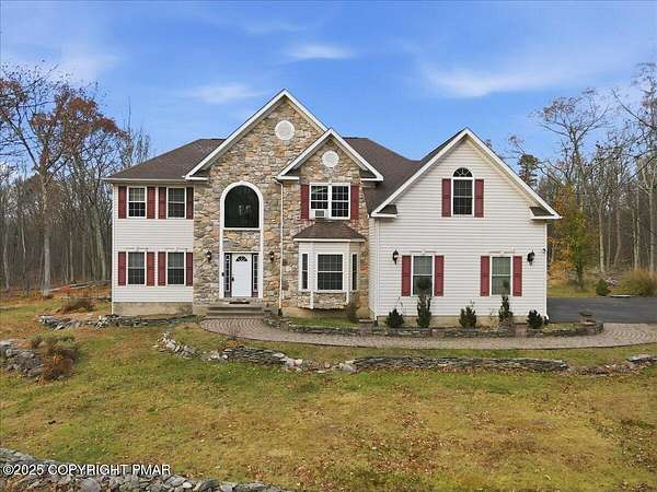 2.4 Acres of Residential Land with Home for Sale in Dingmans Ferry, Pennsylvania