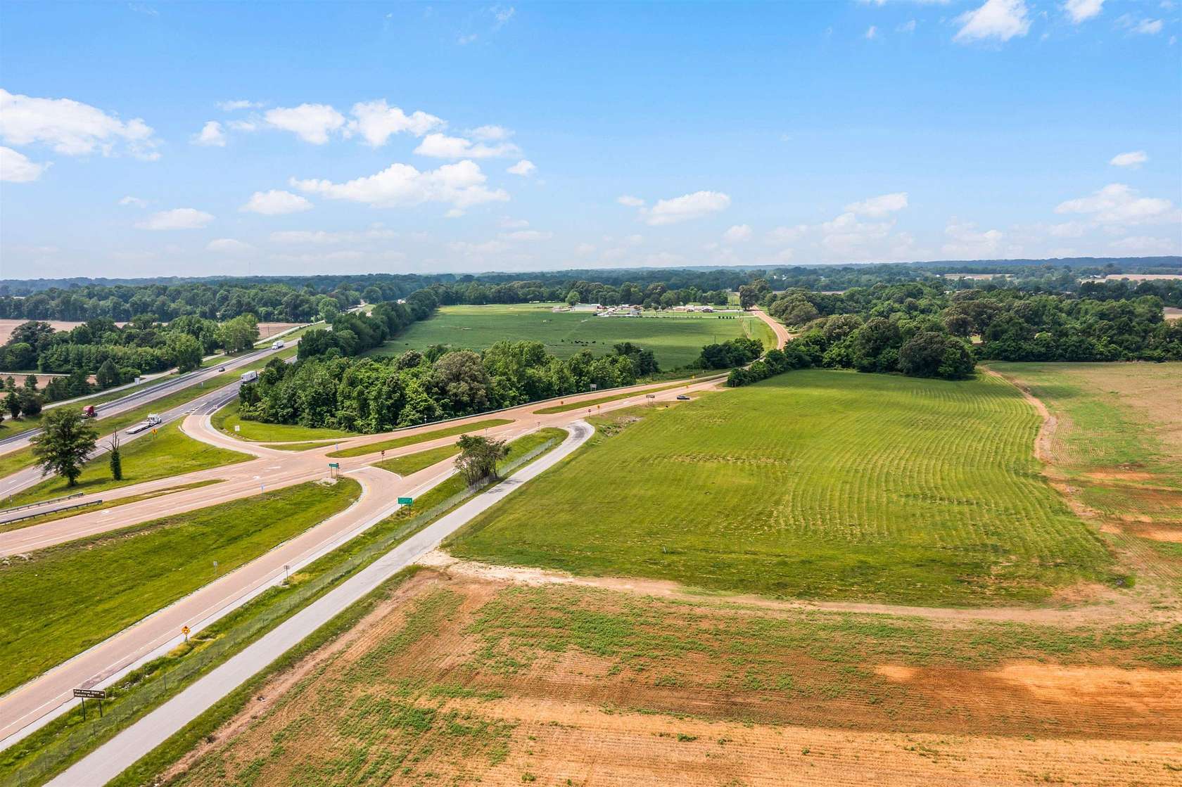 8 Acres of Commercial Land for Sale in Bells, Tennessee