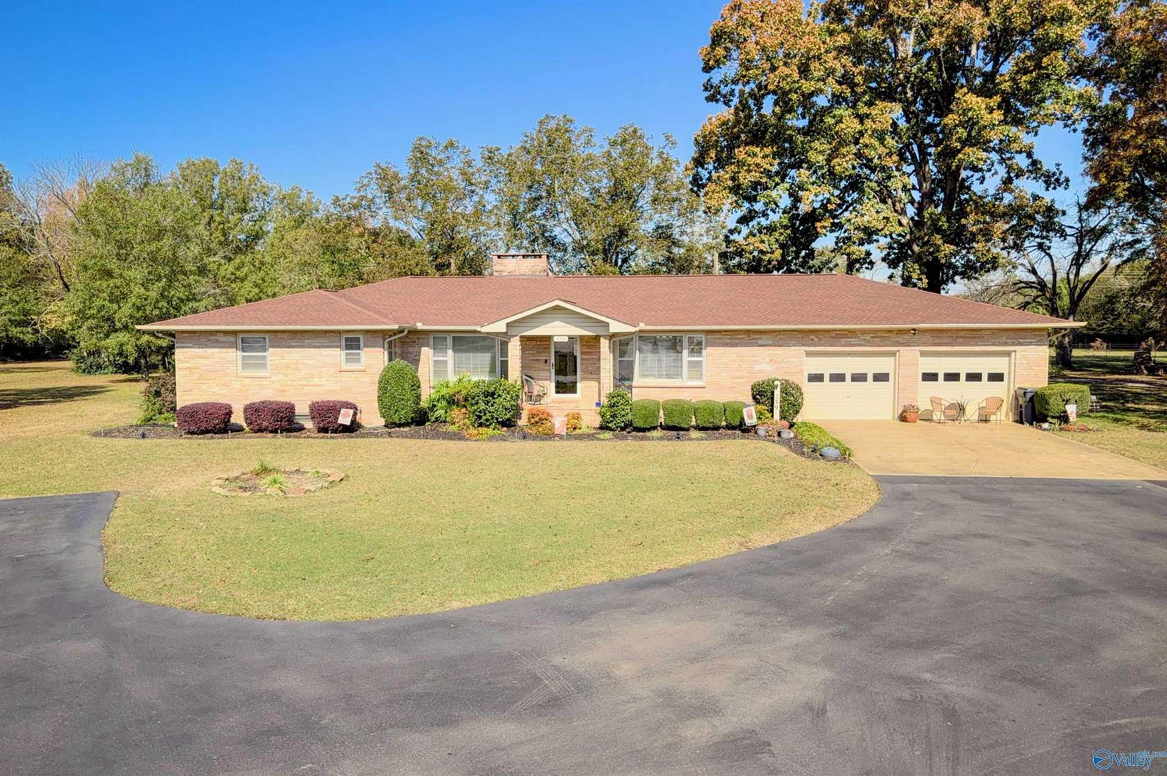 2.5 Acres of Residential Land with Home for Sale in Falkville, Alabama