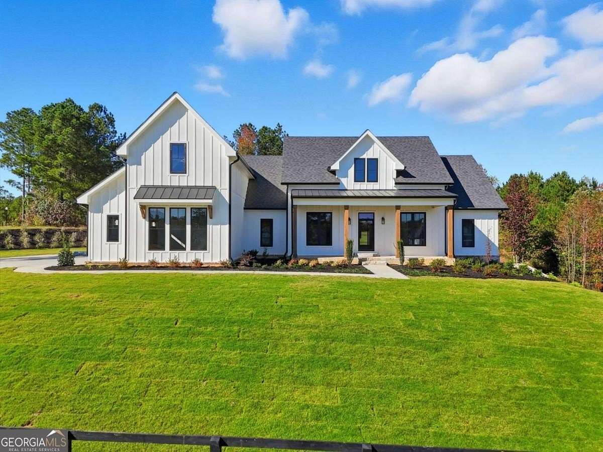 4.56 Acres of Residential Land with Home for Sale in Canton, Georgia