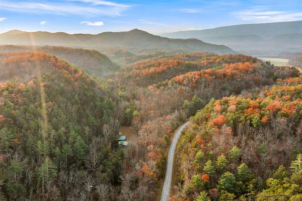 27 Acres of Recreational Land for Sale in Eagle Rock, Virginia