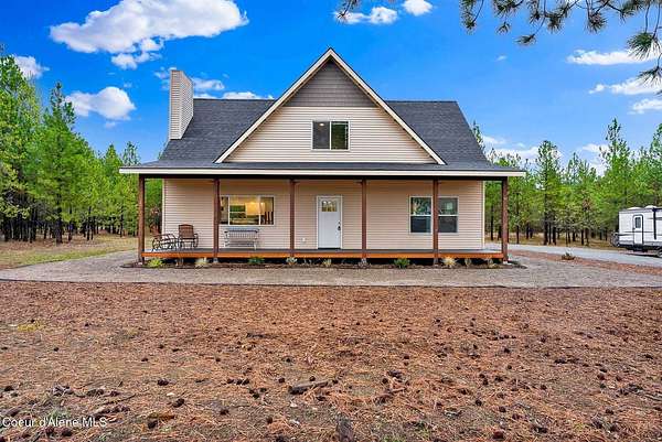 4.77 Acres of Residential Land with Home for Sale in Oldtown, Idaho