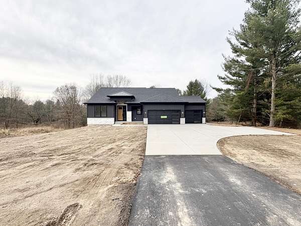 3.1 Acres of Residential Land with Home for Sale in Caledonia, Michigan