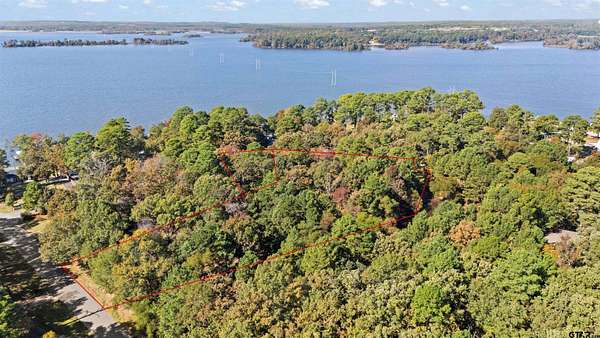 1.57 Acres of Residential Land for Sale in Flint, Texas