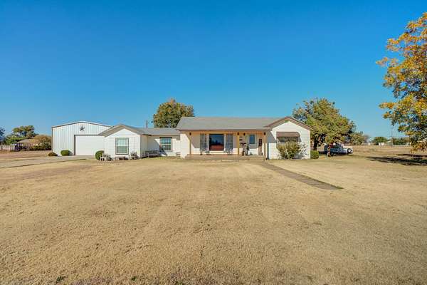 4.13 Acres of Residential Land with Home for Sale in Lubbock, Texas