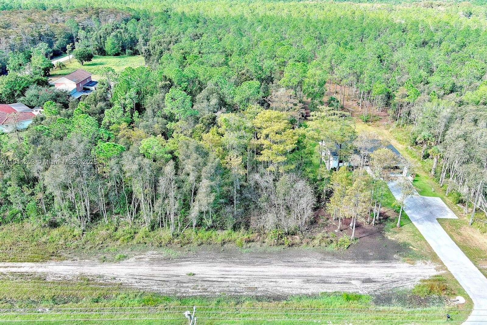 1.17 Acres of Residential Land for Sale in Naples, Florida