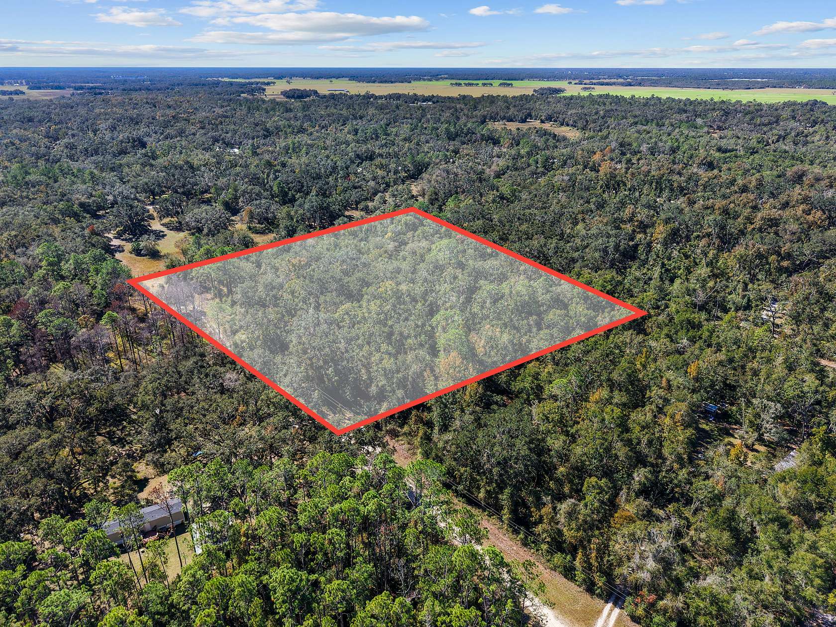 7.5 Acres of Land for Sale in Old Town, Florida